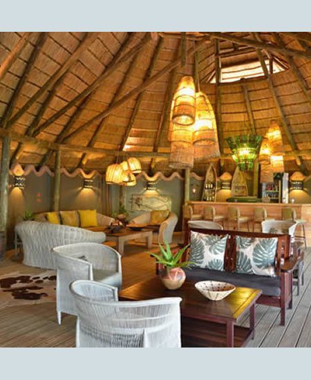 Auch Ihre Unterkunft am Chobe Park hat Falir - und oft einen direkten Blick auf den Chobe River. botswana-bakwena-Terrasse