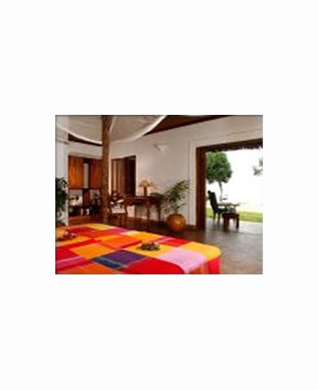 Farbenfroh empfangen Sie die Zimmer der
"Fumba Beach Lodge", mit tollen
Ausblicken auf's Meer. tansania-sansibar-fumba-resort-zimmer