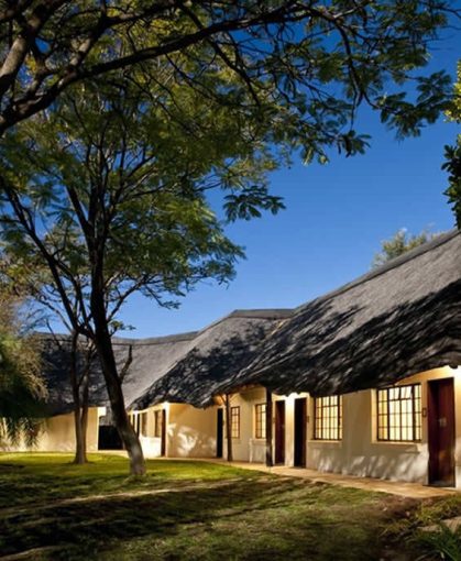 namibia-etosha-mokuti-lodge