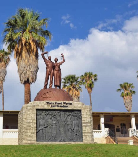 Das Alte Fort und heutige Museum erhebt sich über dem Stadtkern Windhoek's.