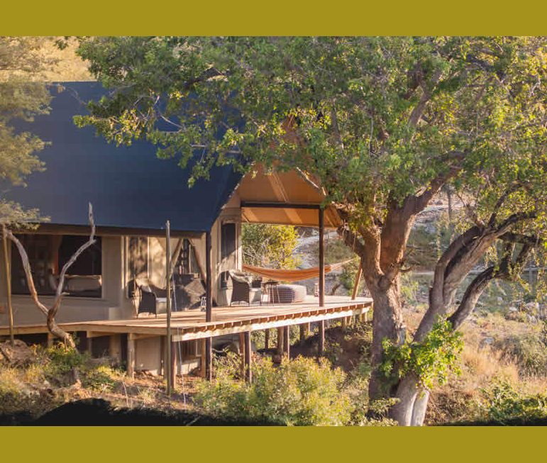 Luxuriöse Unterkünfte und Pirschfahrten in offenen Geländewagen erwarten Sie in den privaten Wildgebieten - z.B. Garonga Safari Camp suedafrika-garonga_zelt