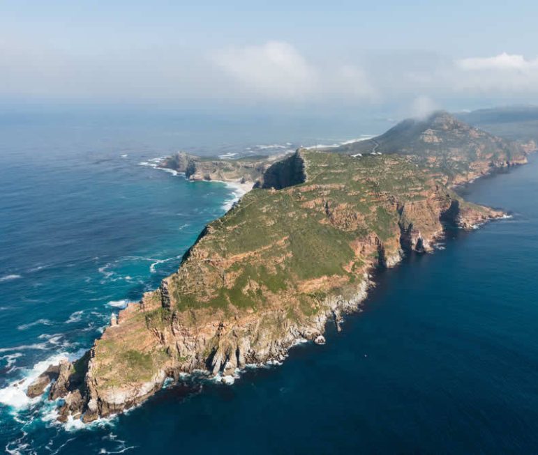 Einzigartig - das Kap der Guten
Hoffnung, legendärer Treffpunkt zweier
Weltmeere. suedafrika-kapspitze