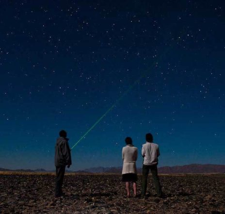 Unter Namibia's magischem Sternenhimmel klingt Ihre einzigartige Safari aus, die Sie niemals vergessen werden!